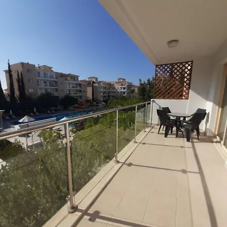 Апартаменты Elysia Park Cozy 2 Bedroom