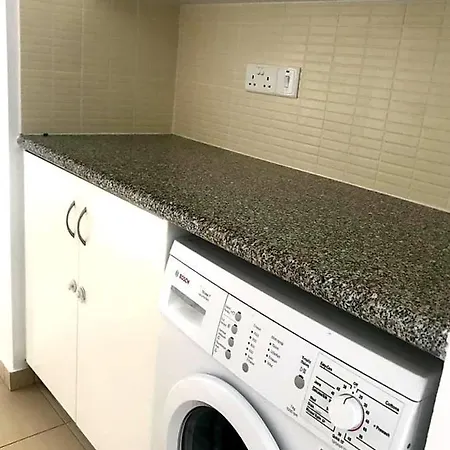 Elysia Park Cozy 2 Bedroom Apartment